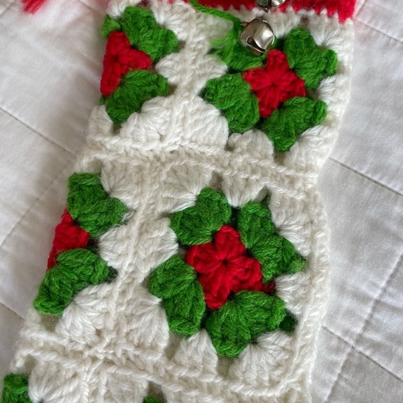 LOT OF VINTAGE 4 GRANNY CROCHET CHRISTMAS STOCKINGS - Picture 11 of 12